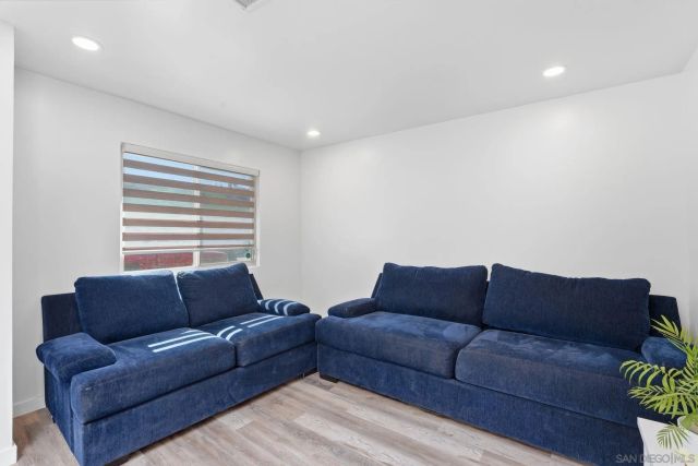 7742 Shorewood Dr, San Diego, CA 92114