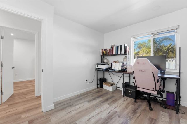 7742 Shorewood Dr, San Diego, CA 92114