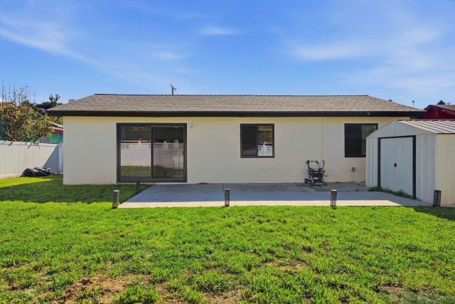 7742 Shorewood Dr, San Diego, CA 92114