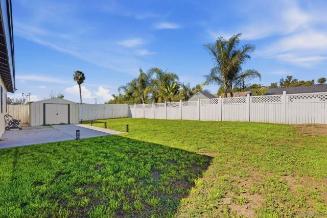 7742 Shorewood Dr, San Diego, CA 92114