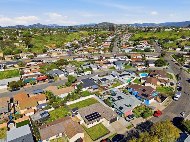 7742 Shorewood Dr, San Diego, CA 92114