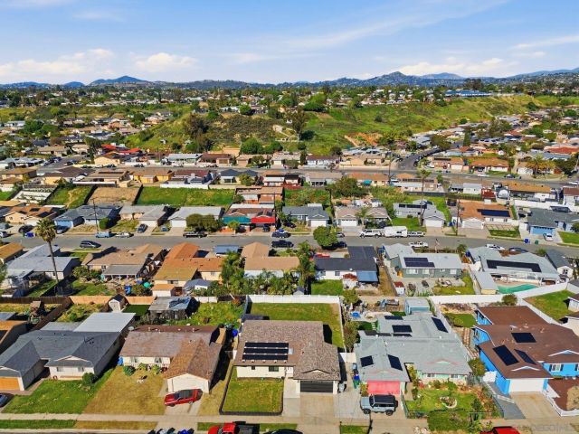 7742 Shorewood Dr, San Diego, CA 92114