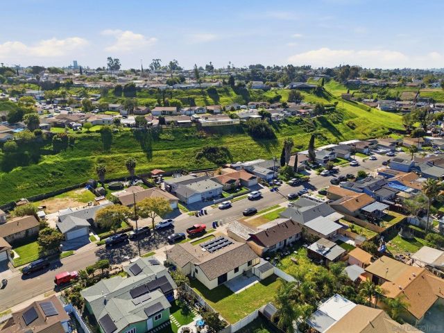 7742 Shorewood Dr, San Diego, CA 92114