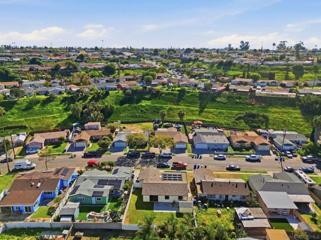 7742 Shorewood Dr, San Diego, CA 92114
