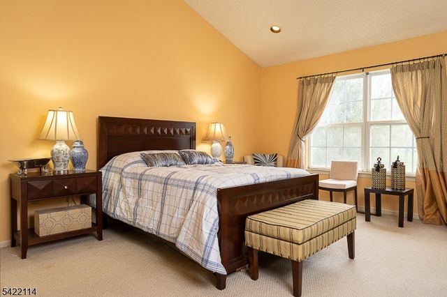 12 Diaz Ct 12, Franklin Twp., NJ 08823