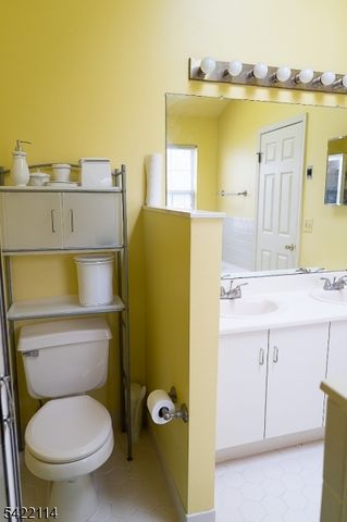 12 Diaz Ct 12, Franklin Twp., NJ 08823