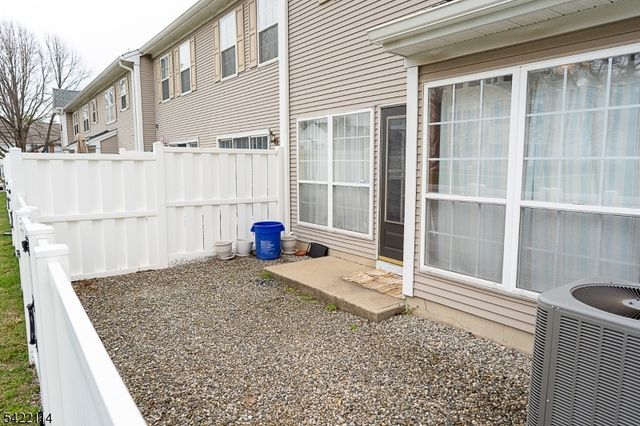 12 Diaz Ct 12, Franklin Twp., NJ 08823