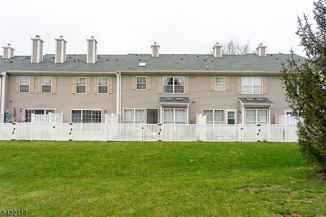 12 Diaz Ct 12, Franklin Twp., NJ 08823