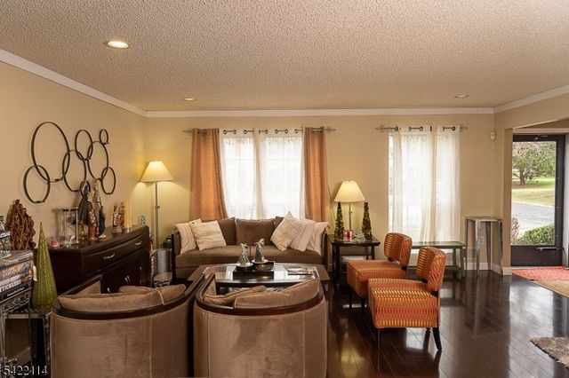 12 Diaz Ct 12, Franklin Twp., NJ 08823