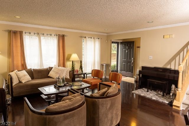 12 Diaz Ct 12, Franklin Twp., NJ 08823