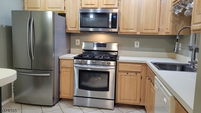231 Vasser Dr, Piscataway Twp., NJ 08854