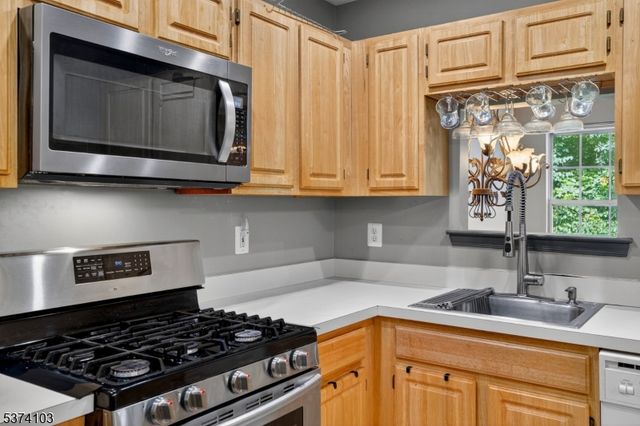 231 Vasser Dr, Piscataway Twp., NJ 08854