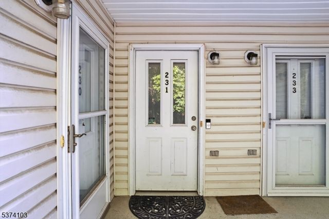 231 Vasser Dr, Piscataway Twp., NJ 08854