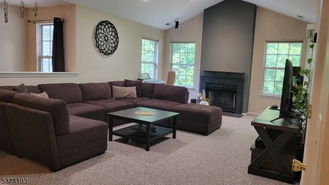 231 Vasser Dr, Piscataway Twp., NJ 08854