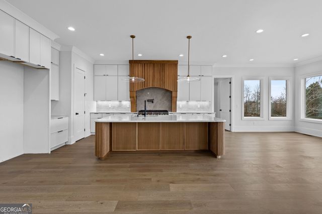 3267 N Bogan, Buford, GA 30519