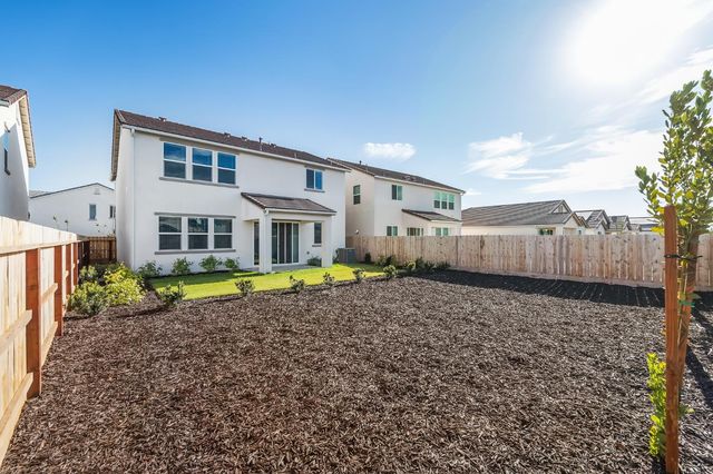 7114 W Ashcroft Avenue, Fresno, CA 93723