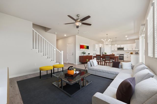 7114 W Ashcroft Avenue, Fresno, CA 93723