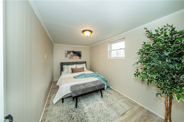 46 E Andrew Comstock Road, Warwick, RI 02886