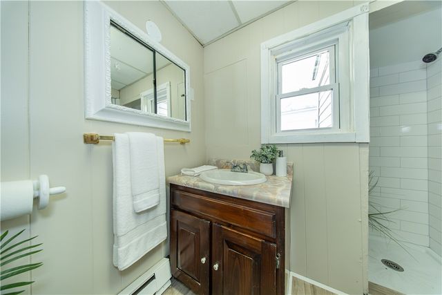 46 E Andrew Comstock Road, Warwick, RI 02886