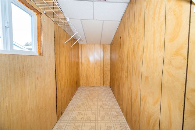 46 E Andrew Comstock Road, Warwick, RI 02886