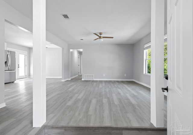 800 Cody Ln, Pensacola, FL 32514