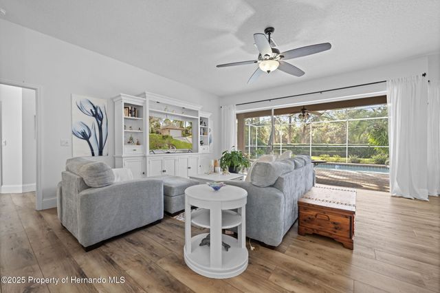 4567 Secretariat Run, Spring Hill, FL 34609