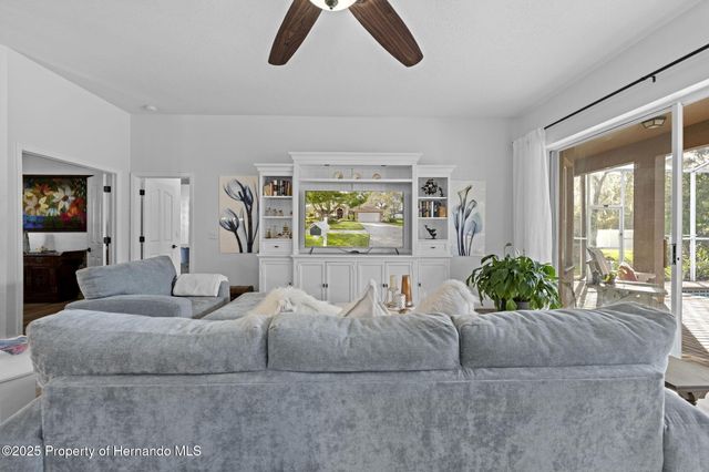 4567 Secretariat Run, Spring Hill, FL 34609