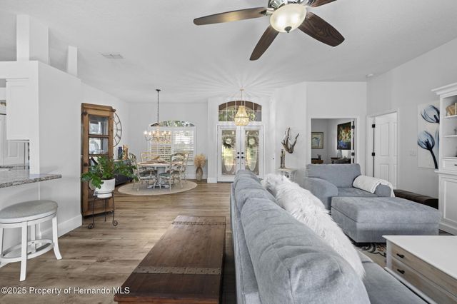 4567 Secretariat Run, Spring Hill, FL 34609