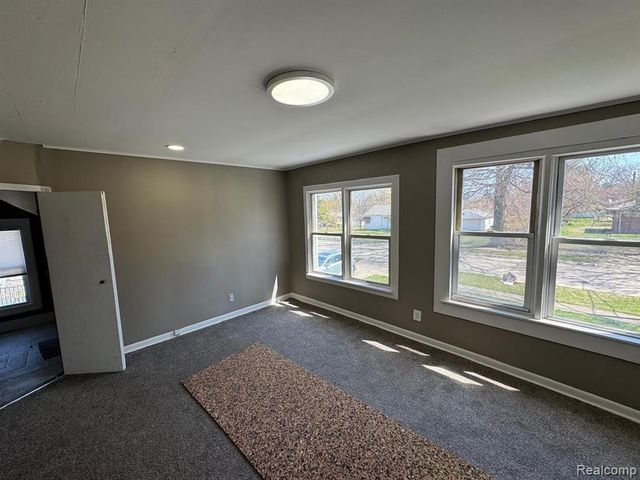 24025 Cunningham Avenue, Warren, MI 48091