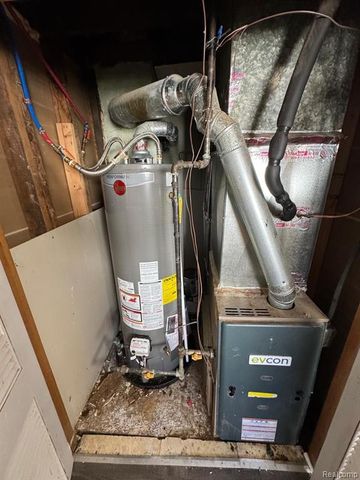 24025 Cunningham Avenue, Warren, MI 48091