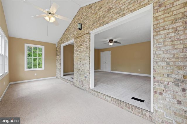 3744 BROWNTOWN RD, Front Royal, VA 22630