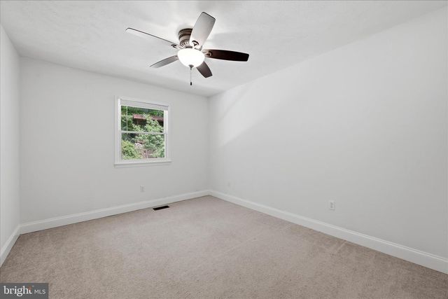 3744 BROWNTOWN RD, Front Royal, VA 22630