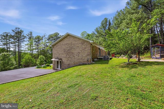 3744 BROWNTOWN RD, Front Royal, VA 22630