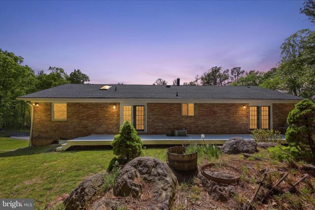 3744 BROWNTOWN RD, Front Royal, VA 22630