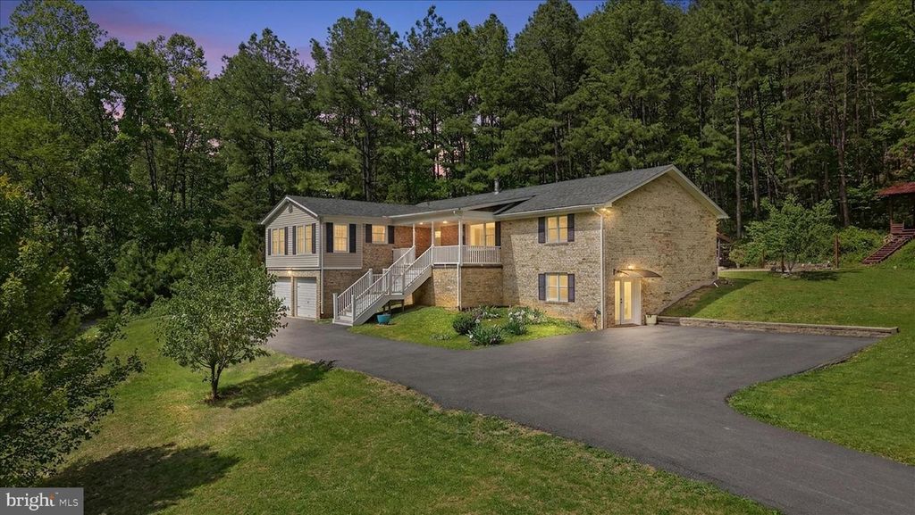 3744 BROWNTOWN RD, Front Royal, VA 22630