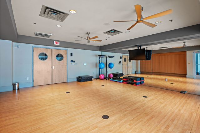 600 12th Ave S Apt 1608, Nashville, TN 37203