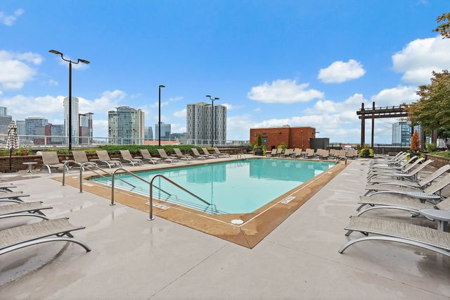 600 12th Ave S Apt 1608, Nashville, TN 37203