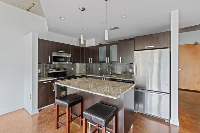 600 12th Ave S Apt 1608, Nashville, TN 37203