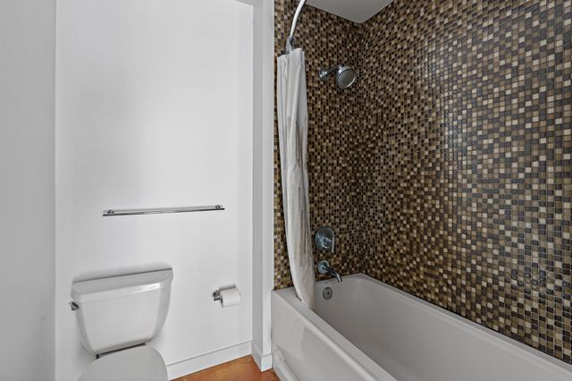 600 12th Ave S Apt 1608, Nashville, TN 37203