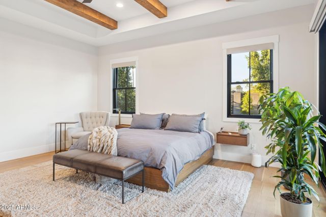 3530 E GLENROSA Avenue, Phoenix, AZ 85018