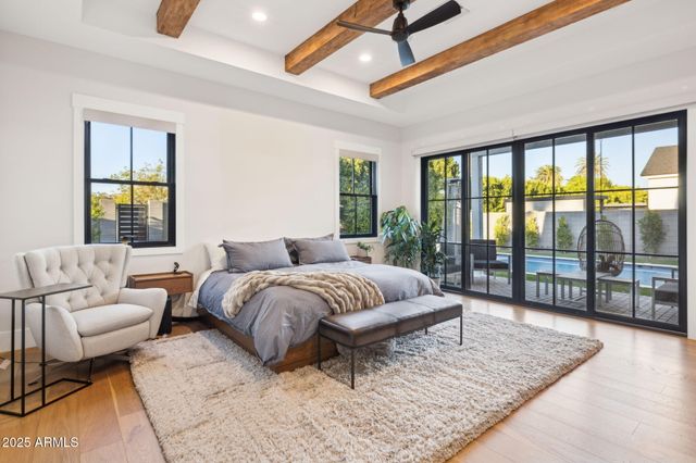 3530 E GLENROSA Avenue, Phoenix, AZ 85018