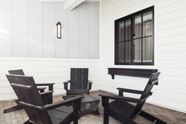 3530 E GLENROSA Avenue, Phoenix, AZ 85018