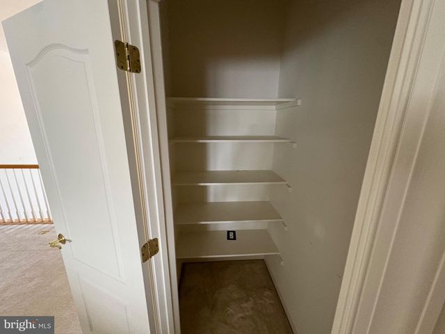 12739 LADY SOMERSET LN, Fairfax, VA 22033