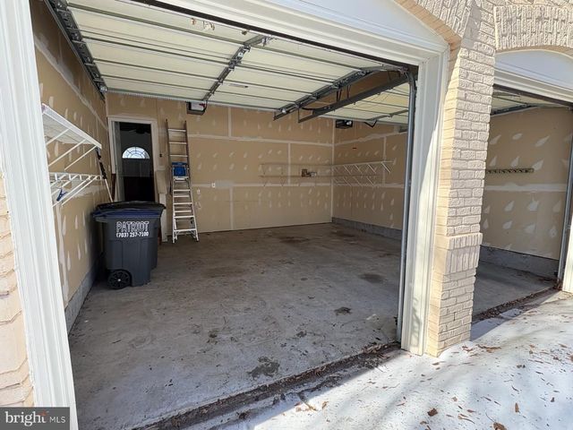 12739 LADY SOMERSET LN, Fairfax, VA 22033