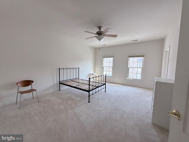 12739 LADY SOMERSET LN, Fairfax, VA 22033