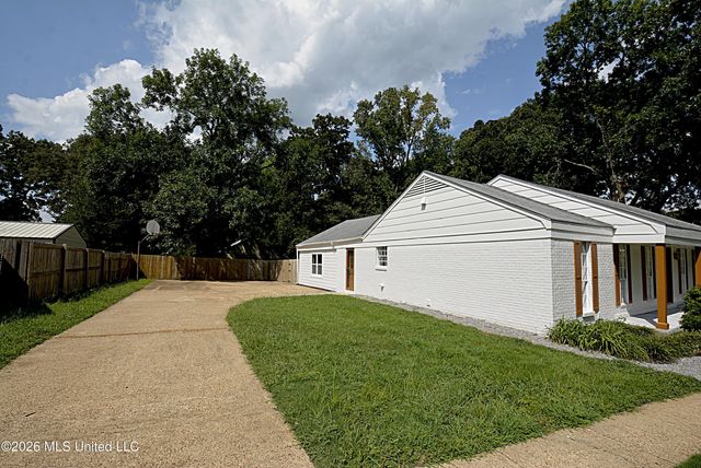 4490 S Big Horn Drive, Nesbit, MS 38651