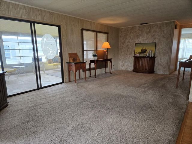 6306 WATERFRONT LANE, Zephyrhills, FL 33542