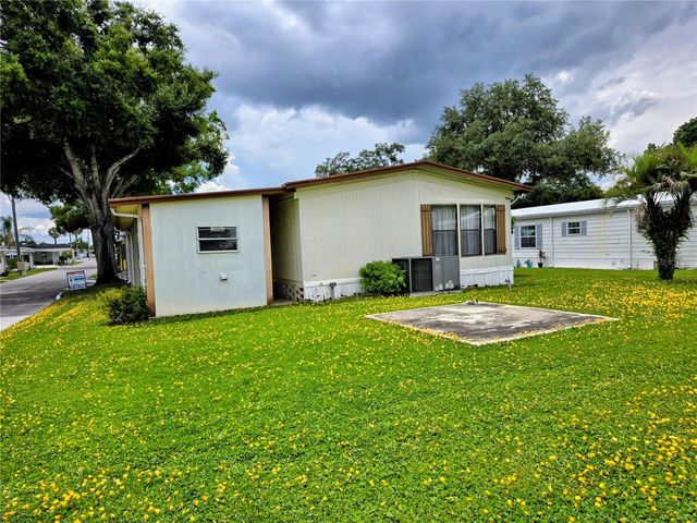6306 WATERFRONT LANE, Zephyrhills, FL 33542