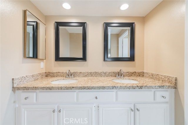 7 Tivoli, Irvine, CA 92620