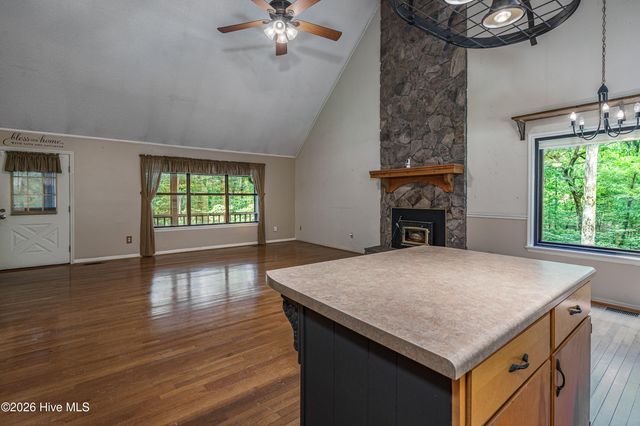 1054 Dickey Road, Murphy, NC 28906